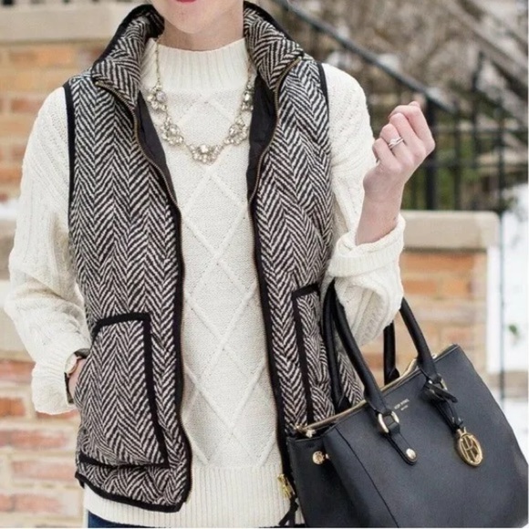 NWT J. Crew Factory Black White Herringbone Quilted Vest Small - Picture 1 of 7
